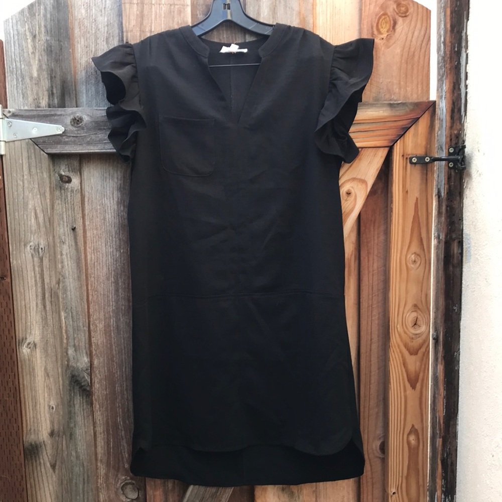 THML ruffle sleeve shirt dress - size small